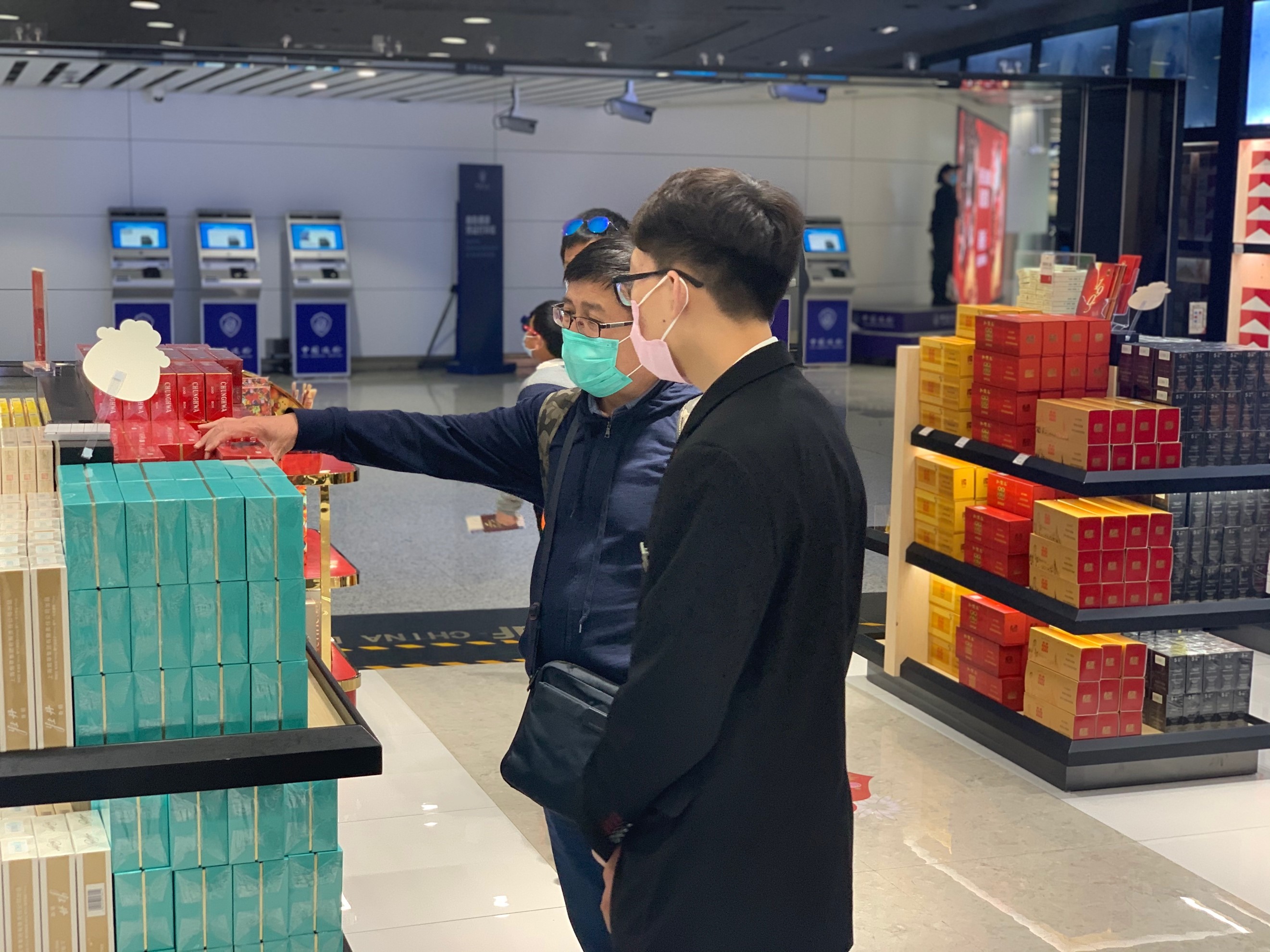 【中國(guó)免稅人在行動(dòng)?黨員先鋒篇】之二： 不忘初心，凝心聚力——中免黨員抗擊疫情，發(fā)揮黨員先鋒模范作用