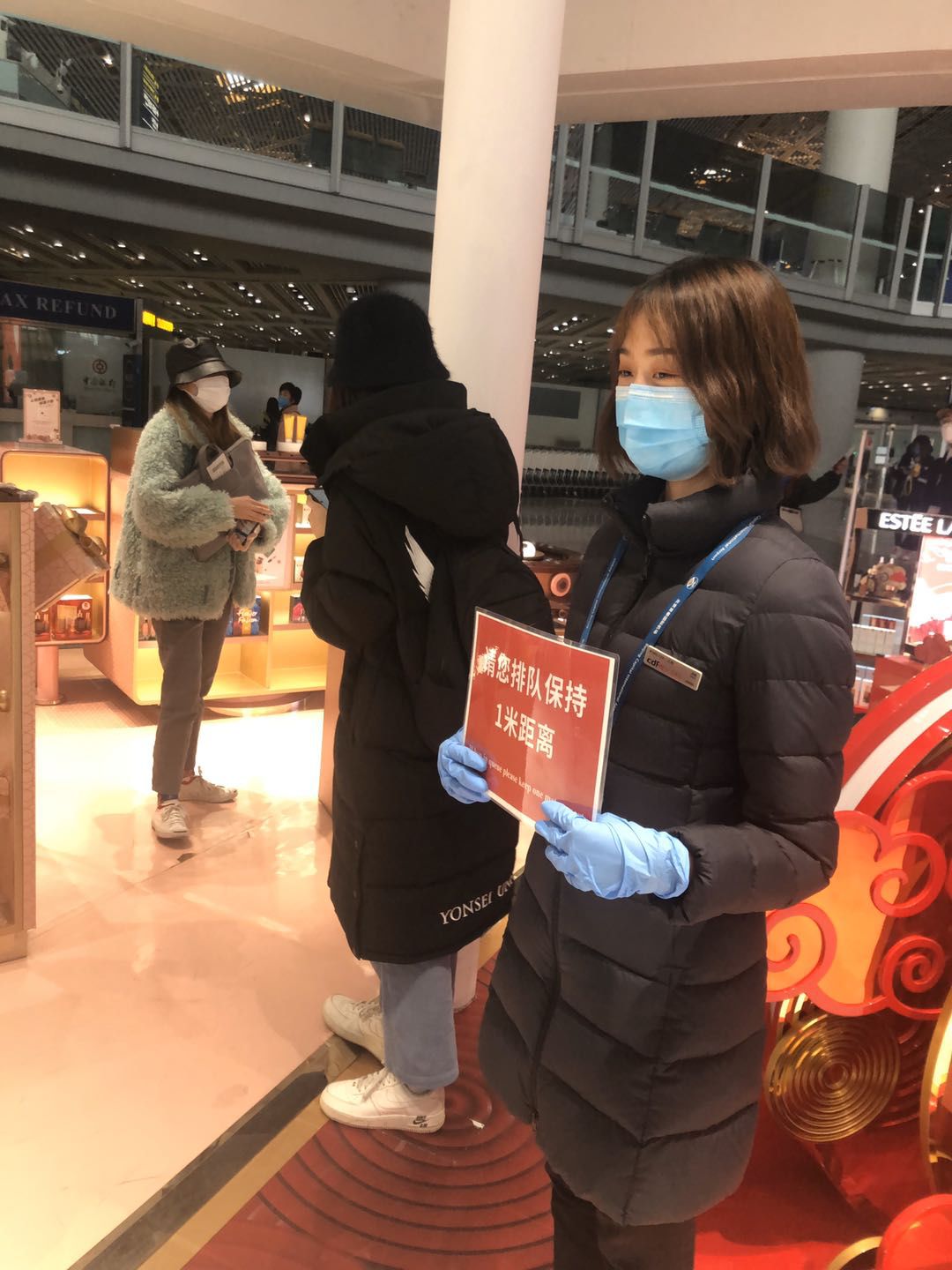 【中國免稅人在行動·一線直擊篇】之十五： 不畏艱險戰(zhàn)疫情，無私奉獻顯大愛